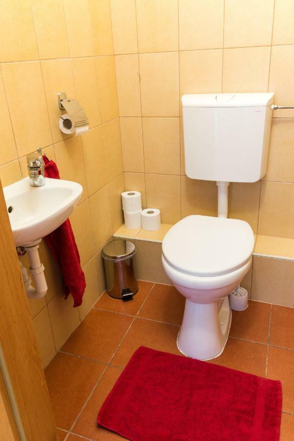 Mse Apartman Miskolc Eksteriør bilde